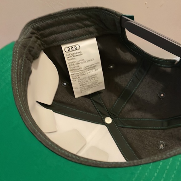 Audi Quattro Official Hat snapback - Picture 4 of 4